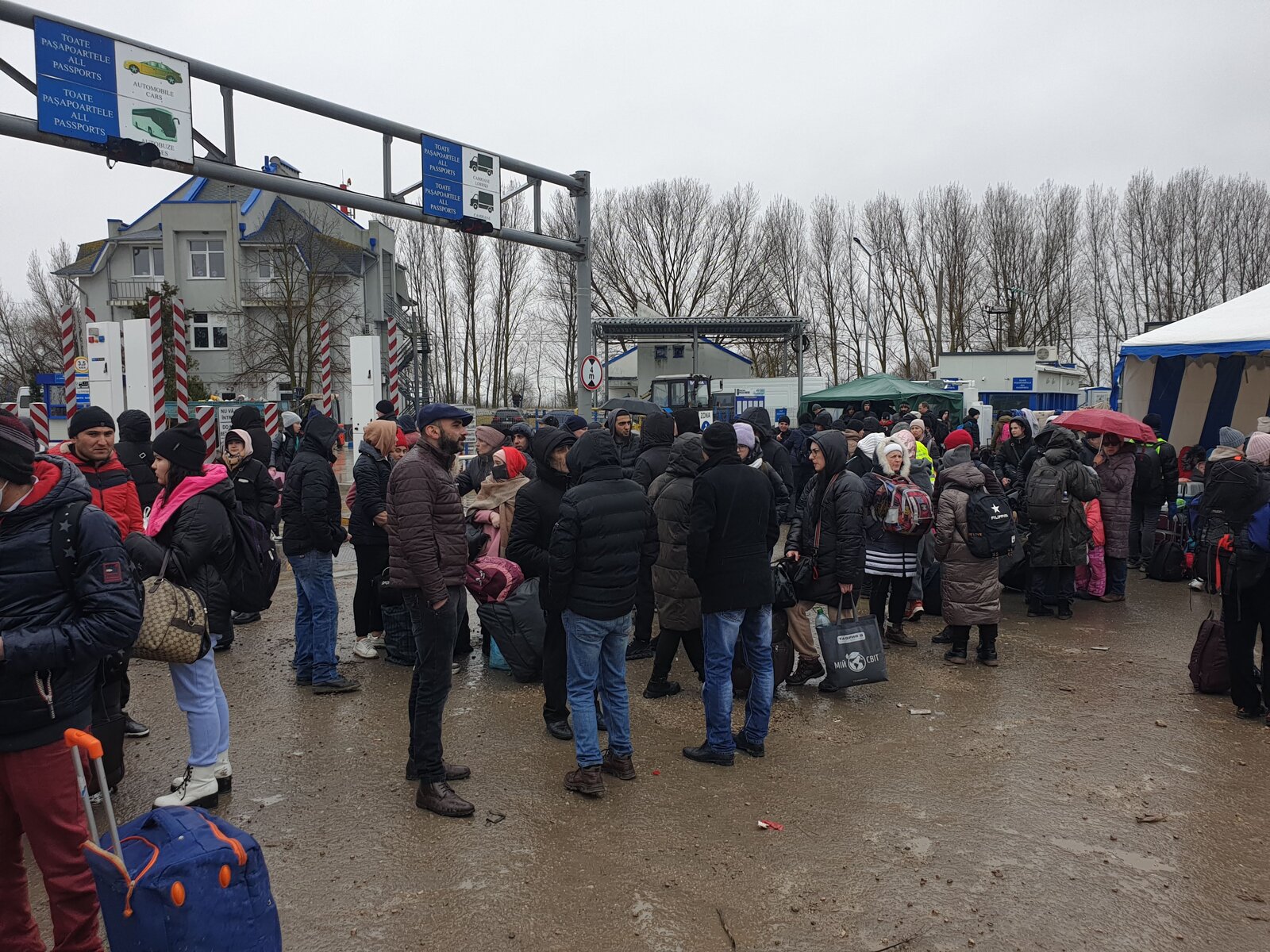 Caritas Czech Republic provided immediate humanitarian assistance to refugees from Ukraine.