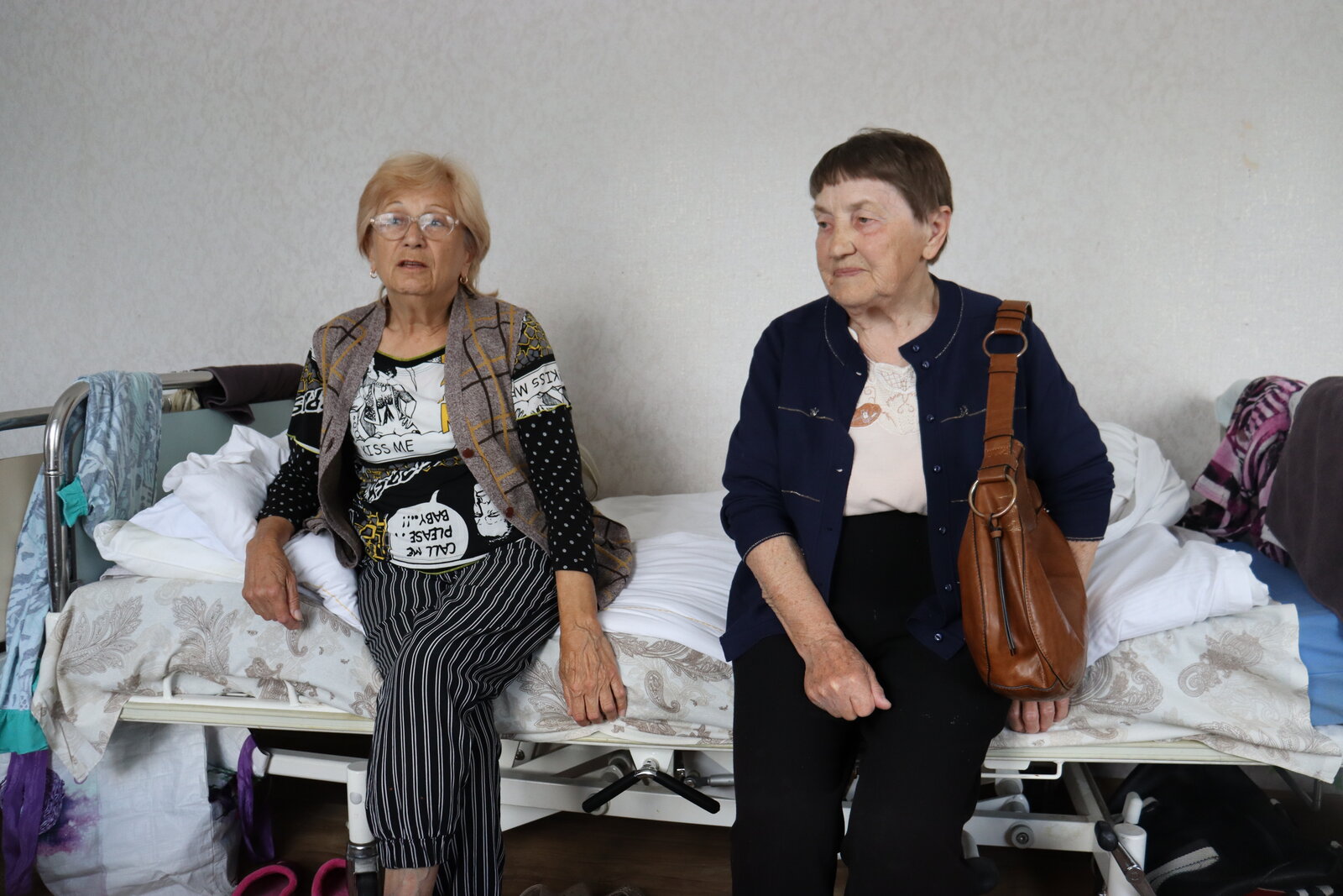 Alla decided to stay by Eleonora's side and help her leave Ukraine