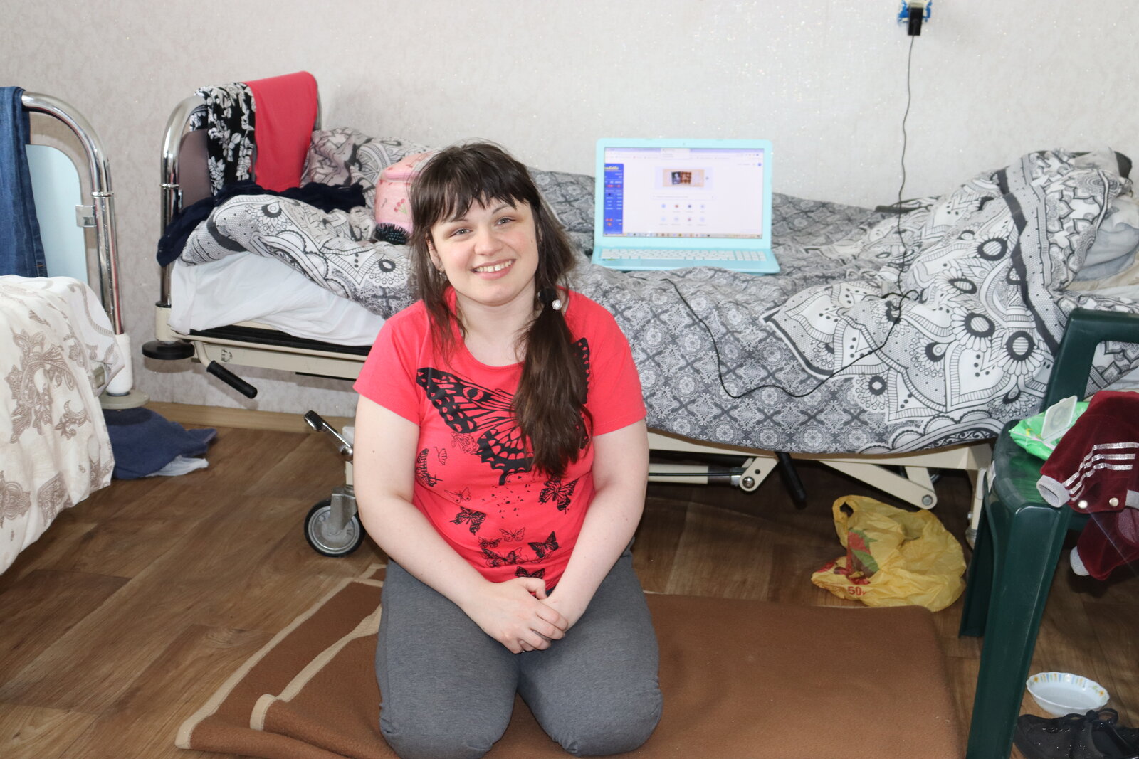 Alina is 33. She was born with a mobility impairment, nevertheless she is full of optimism