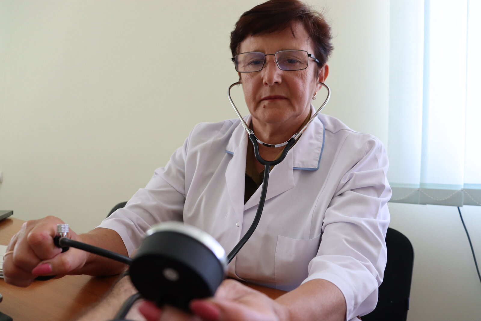 atalia Surchicean muncește ca asistentă medico-social la centrul din Cărbuna, Ialoveni